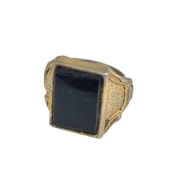 Vintage Gold-Tone Black Stone Statement Ring Size 7 Jewelry Bold Rectangular - Picture 1 of 6